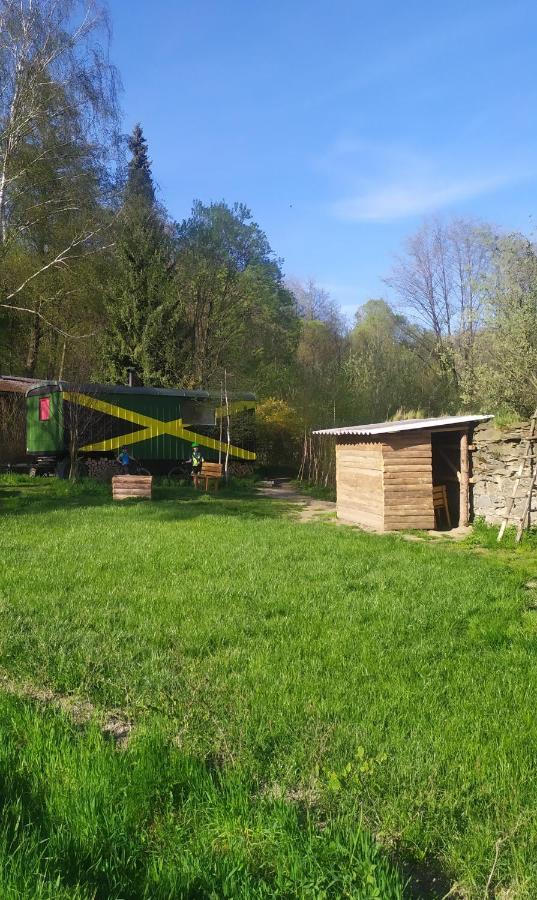 Chalet Maringotka Na Jamajce Šternberk